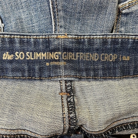 Chico’s So Slimming Girlfriend Crop Jeans Blue Denim - Size 0.5 (Small/6) - Picture 8 of 13